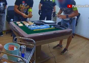 Denunciadas 15 personas tras clausurar un local clandestino de juego ilegal en Málaga