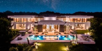 Benahavís y Marbella, dos de las tres localidades con las viviendas más lujosas del país