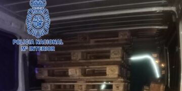 Detienen a seis personas por robo con fuerza en el interior de camiones