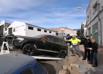 Marbella retira de la calle más de 120 vehículos abandonados en el primer semestre del año
