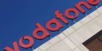 Vodafone refuerza un 25% su red 5G en las playas de la Costa del Sol