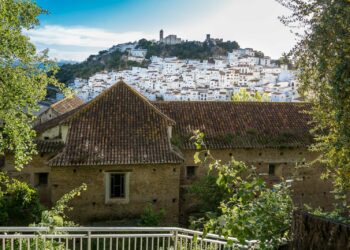 Vuelven las Rutas con Historia por el casco histórico de Casares