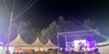 La Feria de Casares Costa afronta hoy su segundo día con el espectáculo flamenco de la bailaora María Soler