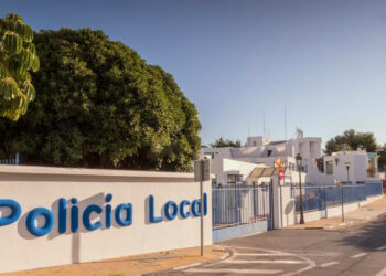 El BOE publica hoy la convocatoria de 5 nuevas plazas de Policía Local de Estepona