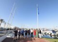 Marbella luce las nuevas once bandera azules en sus puertos y playas