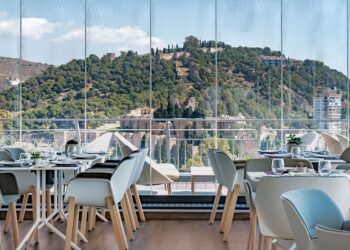 La Costa del Sol recibe de enero a junio un 4,2% más de viajeros hoteleros que en el mismo periodo de 2019