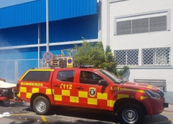 Herido en un incendio cuando arreglaba el aire acondicionado de un centro comercial en Benalmádena