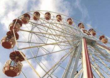 Buscan archivos caseros para un documental sobre los 50 años de historia del parque de atracciones Tivoli