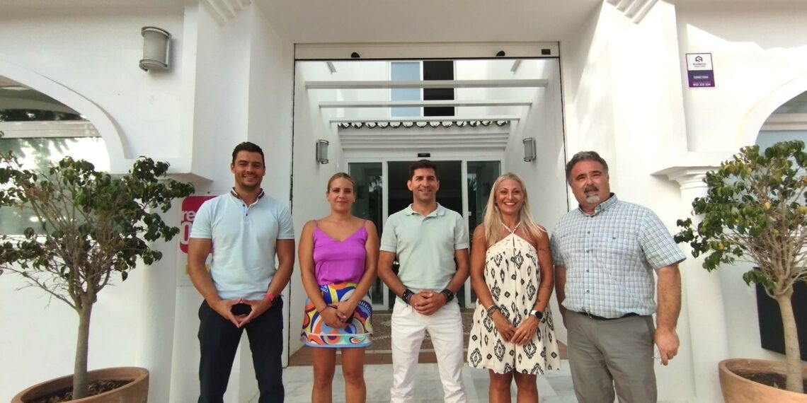 IU tilda de “paso atrás en democracia” que ACOSOL aparte del órgano de decisión al resto de partidos que no son PP