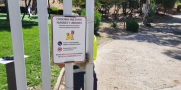 Casares lanza una campaña para concienciar sobre el buen uso de parques y jardines