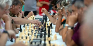 Estepona organiza el mayor torneo nocturno de ajedrez para amateurs en España