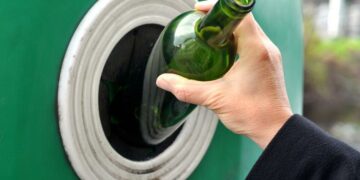 El Ayuntamiento de Benahavís promueve el reciclaje del vidrio en la hostelería