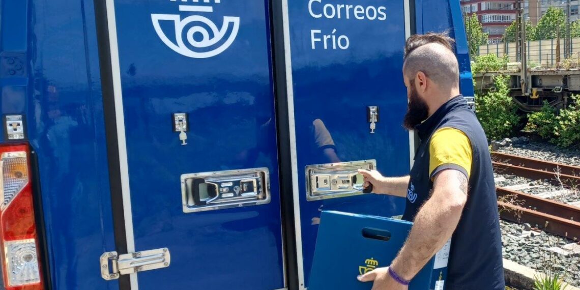 Correos Frío ya realiza rutas regulares de entrega de comida a domicilio en Málaga