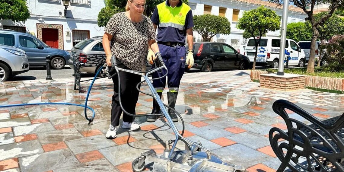 Fuengirola invierte siete millones para modernizar y renovar los medios materiales del servicio de limpieza