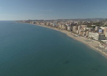 Hallan dos cadáveres frente a la costa de Fuengirola