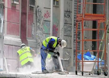 Andalucía lidera la bajada del paro tras registrar 5.166 desempleados menos en julio