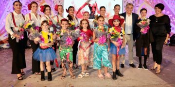 Sara Medinilla y Alicia Mancilla, reinas  infantil y juvenil de la Feria y Fiestas de San Pedro Alcántara 2023