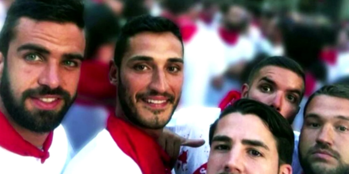 El TSJ rebaja un año la pena a uno de los condenados de la Manada al aplicar la ley ‘solo sí es sí’