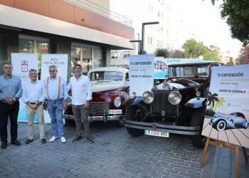 La XI Exposición de Vehículos Antiguos Ciudad de Marbella reúne alrededor de cuarenta modelos procedentes de distintos puntos de España