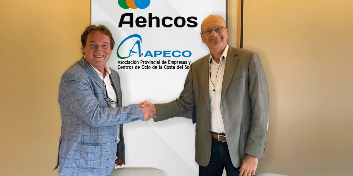 AEHCOS y APECO firman un convenio para reforzar el destino Costa del Sol