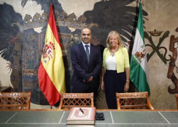 Muñoz recibe al nuevo cónsul general de Arabia Saudí y valora el incremento de los visitantes procedentes de este país