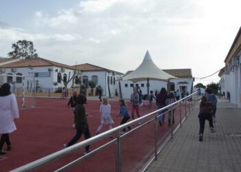 Los colegios de Casares reciben los métodos educativos de infantil subvencionados por el Ayuntamiento