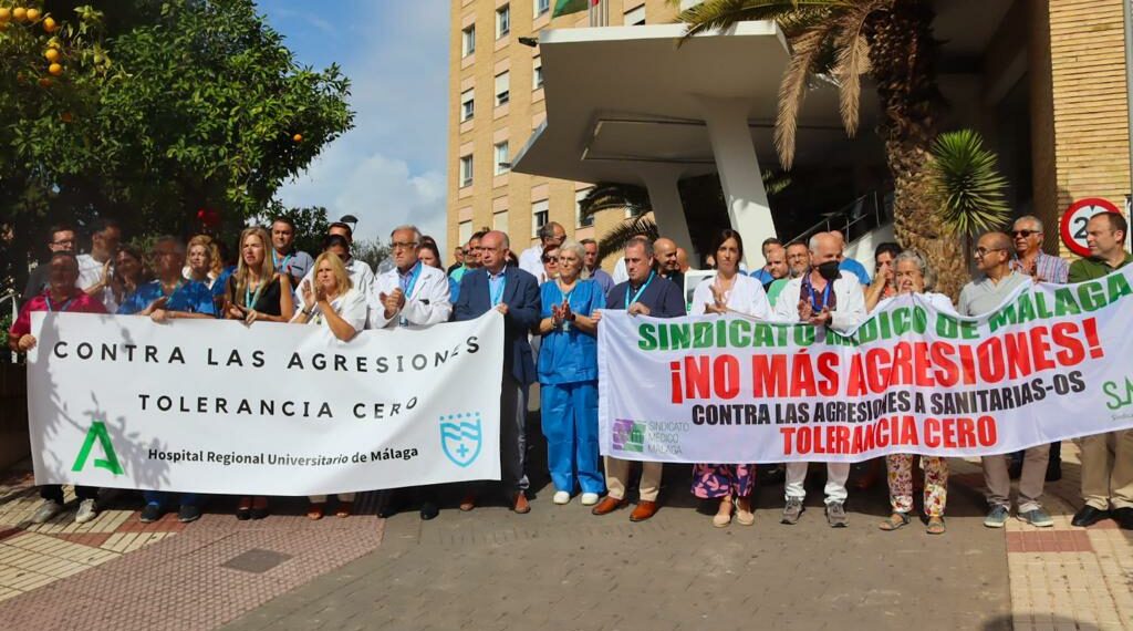 Un usuario amenaza a un médico de urgencias del Hospital Regional por la demora en la asistencia