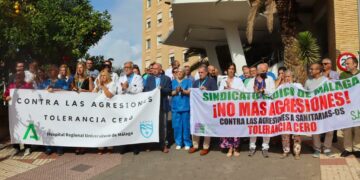 Un usuario amenaza a un médico de urgencias del Hospital Regional por la demora en la asistencia