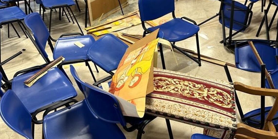 Un individuo destroza una iglesia de Málaga al grito de «Dios no existe» y amenaza de muerte al párroco