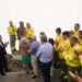 Una estatua en Sierra Bermeja homenajea al bombero forestal fallecido en el incendio de 2021
