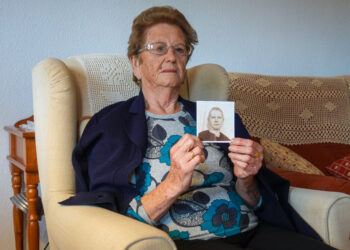 Mujeres de pies grandes: la historia de las mujeres del estraperlo en Casares