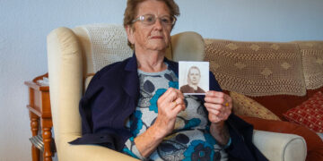 Mujeres de pies grandes: la historia de las mujeres del estraperlo en Casares