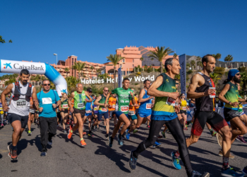 La VIII Carrera Solidaria de Holiday World Benalmádena, a beneficio de Proyecto Hombre, prevé superar las 1.500 inscripciones