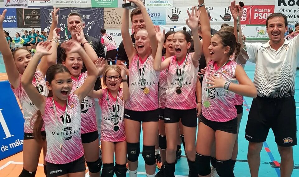 El CD Costa del Voley vuelve de Pizarra con buenas sensaciones