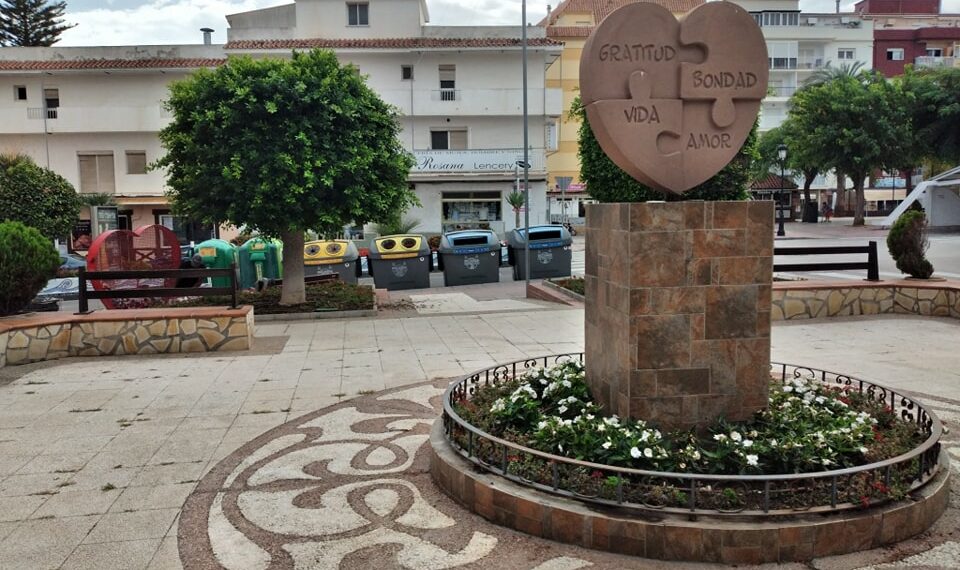 Manilva cambia la ubicación de los contenedores del municipio