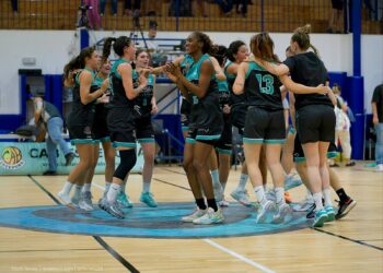 El CAB Estepona deleita al Pineda con su mayor victoria en competiciones