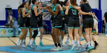 El CAB Estepona deleita al Pineda con su mayor victoria en competiciones