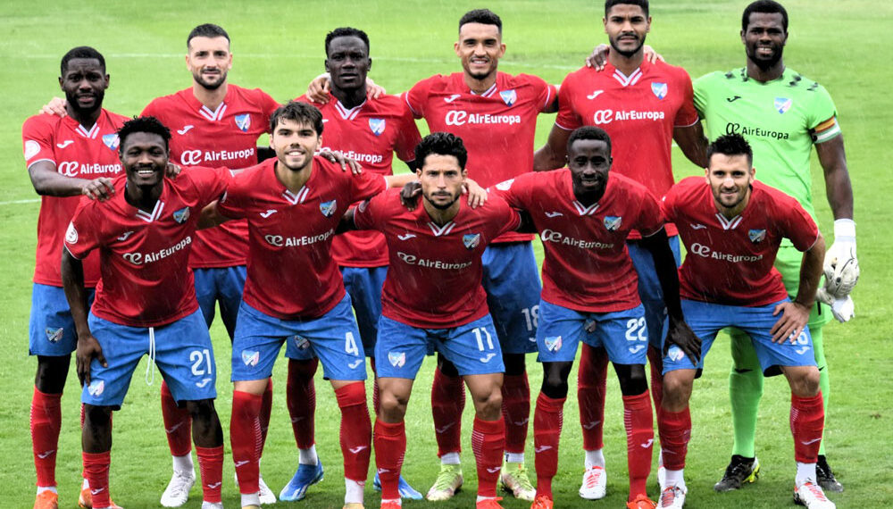 El CD Estepona logra su tercera victoria consecutiva