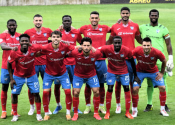 El CD Estepona logra su tercera victoria consecutiva