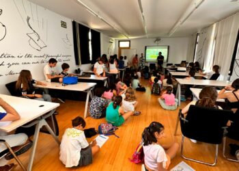 Hospital y Asociación de Altas Capacidades se unen para fomentar vocaciones científicas en niños