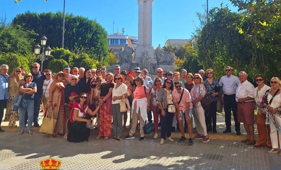 Benahavís celebra el Día del Mayor con un viaje a Cádiz y una jornada de convivencia