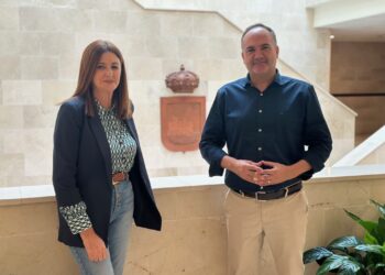 Fuengirola ofrece un servicio de autobuses gratuito al Parque Cementerio por el Día de Todos los Santos