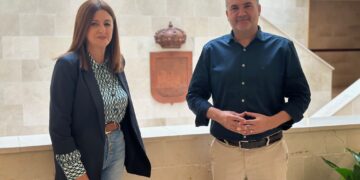 Fuengirola ofrece un servicio de autobuses gratuito al Parque Cementerio por el Día de Todos los Santos