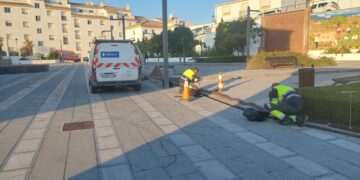 Hidralia limpia más de 1.450 imbornales en Manilva en preparación para las lluvias otoñales