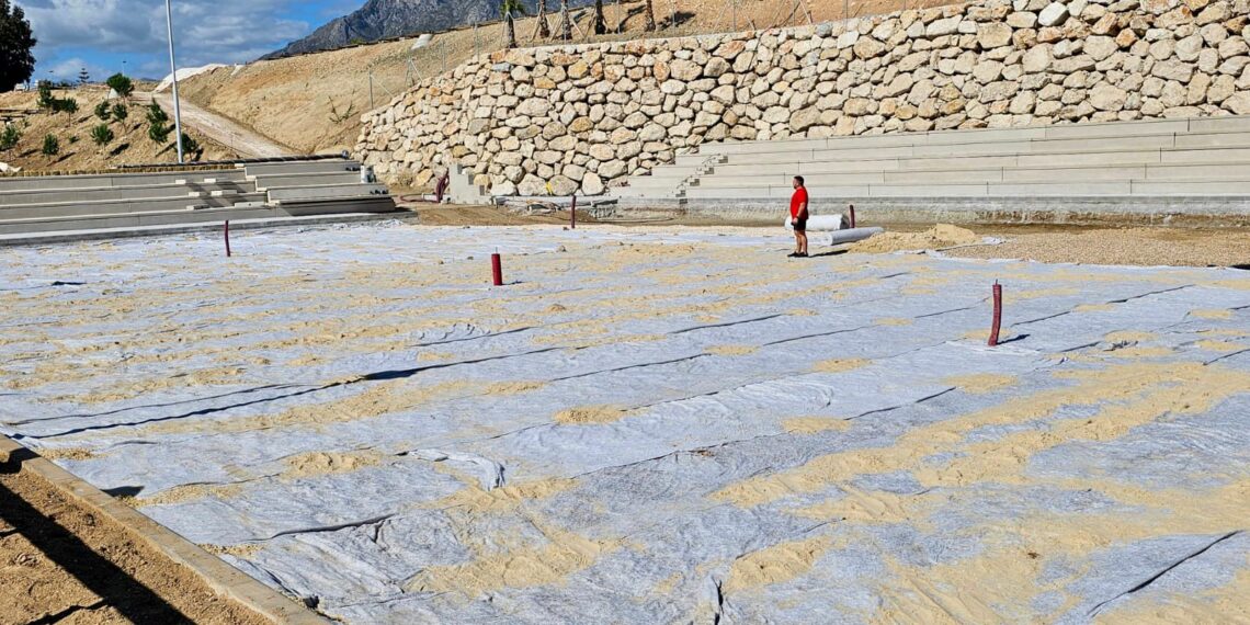 Avanzan las obras del Parque del Mediterráneo con la creación de pistas de fútbol, voley y balonmano playa