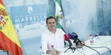 Marbella da primeros pasos para establecer la zona de bajas emisiones en cascos histórico