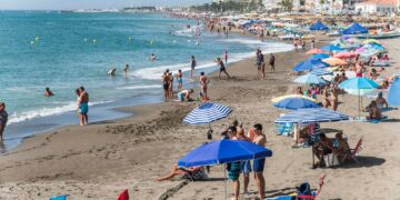El dispositivo de salvamento de playas finaliza sin víctimas en Torremolinos