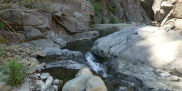 El cuerpo sin vida hallado en una vivienda rural de Estepona corresponde a un hombre extranjero