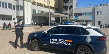 Detenida una mujer tras ingresar con dolor abdominal y confirmase que alojaba 15 bellotas de hachís
