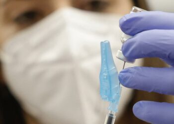 Este lunes arranca la campaña de vacunación contra: gripe, Covid y bronquiolitis